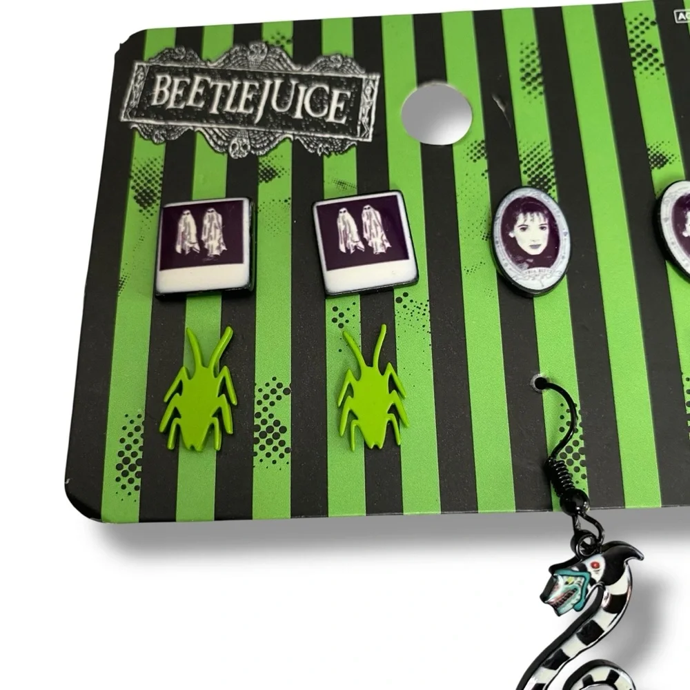 Bioworld beetlejuice chain